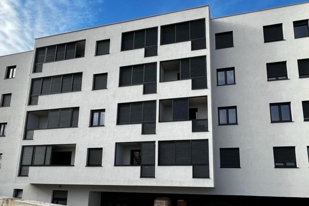 PUY Art Apartment Monvidal מראה חיצוני תמונה