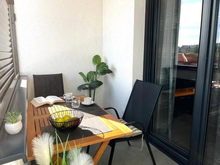 PUY Art Apartment Monvidal מראה חיצוני תמונה
